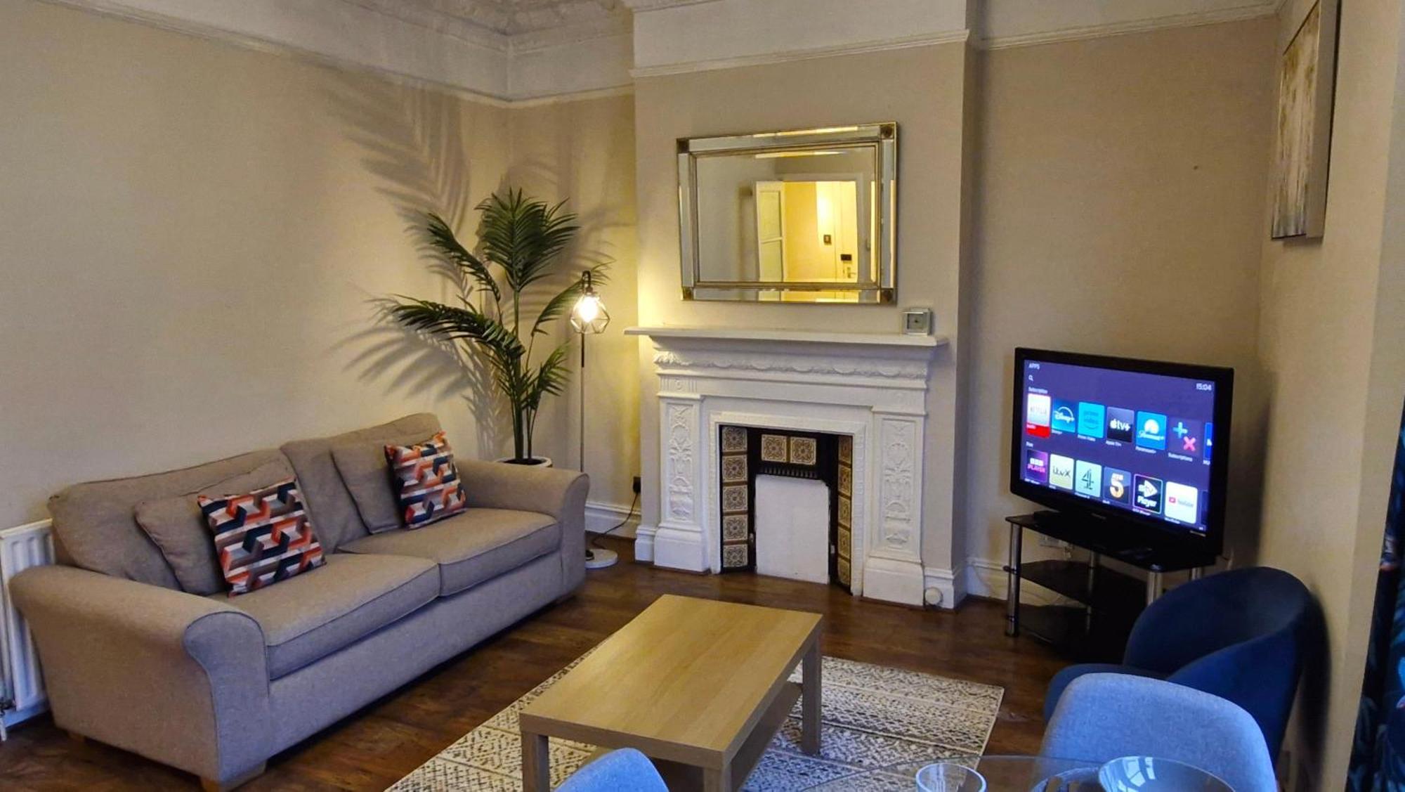 Charming Flat In Wimbledon Lejlighed London Eksteriør billede