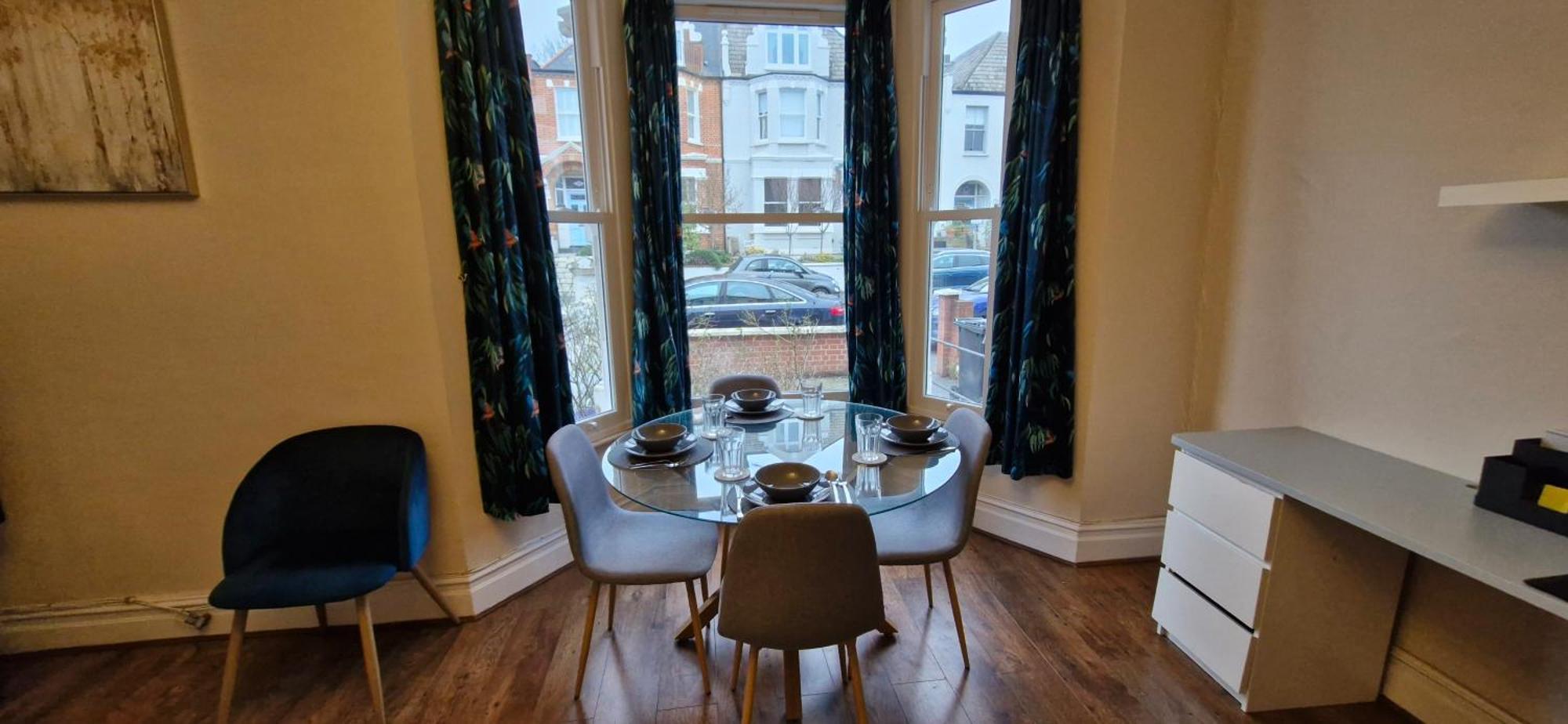 Charming Flat In Wimbledon Lejlighed London Eksteriør billede