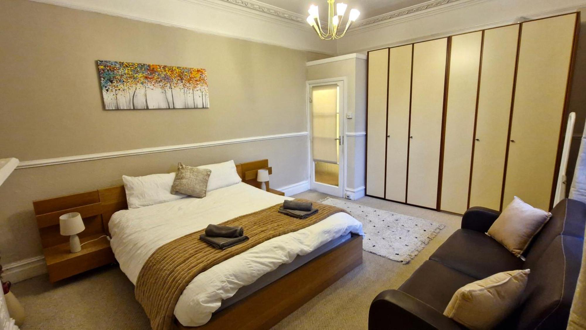 Charming Flat In Wimbledon Lejlighed London Eksteriør billede