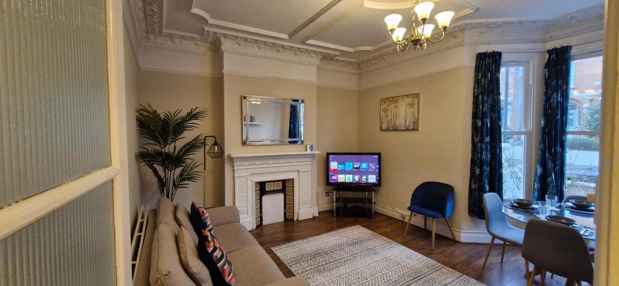 Charming Flat In Wimbledon Lejlighed London Eksteriør billede